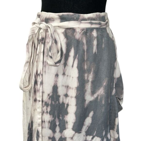 Sim & Sam Tye Dye Wrap Gray & Cream Skirt(Size Medium) - Picture 6 of 9